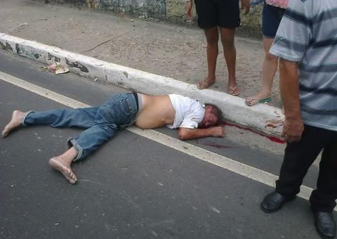 Pedestre morre ao ser atropelado por carro na estrada da Ponta Negra